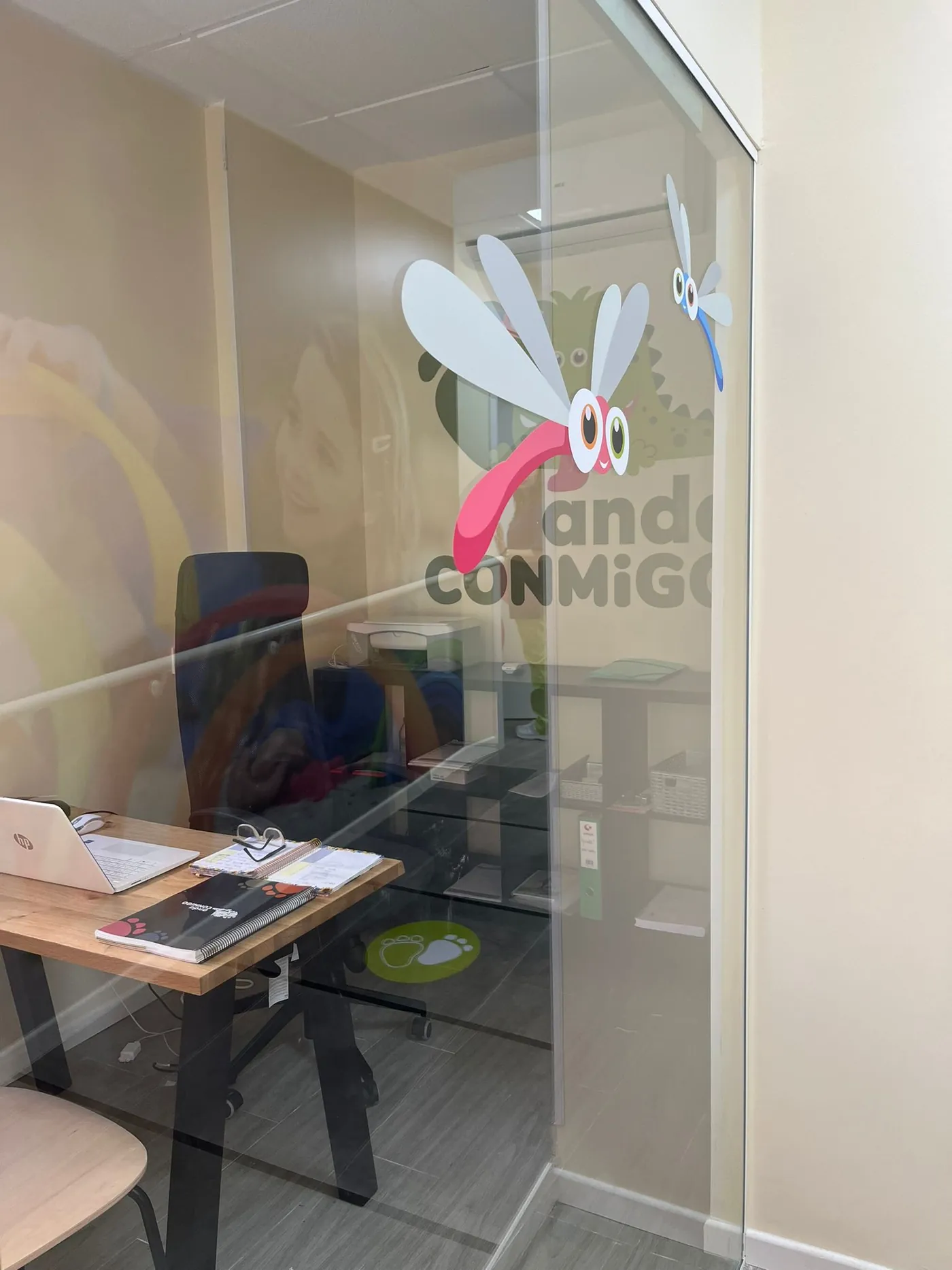 Sala de anda CONMiGO Pinto