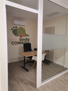 Despacho anda CONMiGO Girona