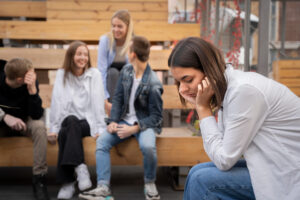 Presión Social En La Adolescencia: Cómo Afrontarla Y Entender Su Impacto