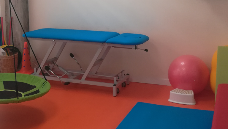 sala fisioterapia infantil anda conmigo ciudad lineal